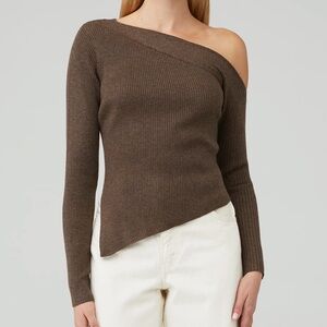 ASTR asymmetrical sweater top 🤎